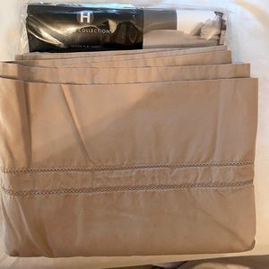 Queen Hotel Collection 800TC flat sheet